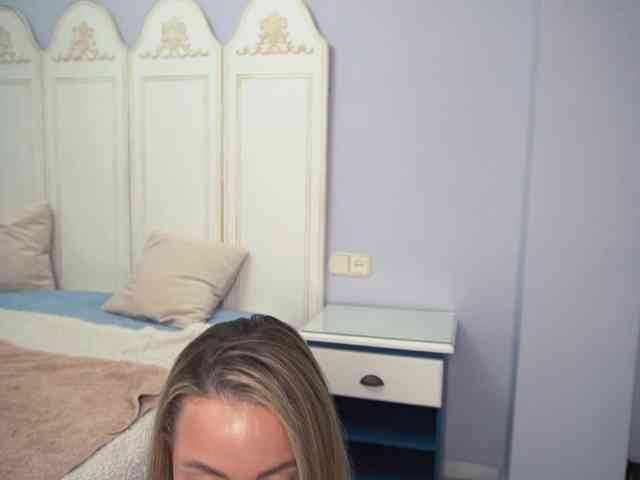 new1dee webcam