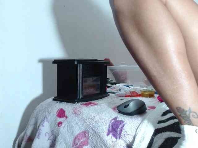 katalinasquirt1 webcam