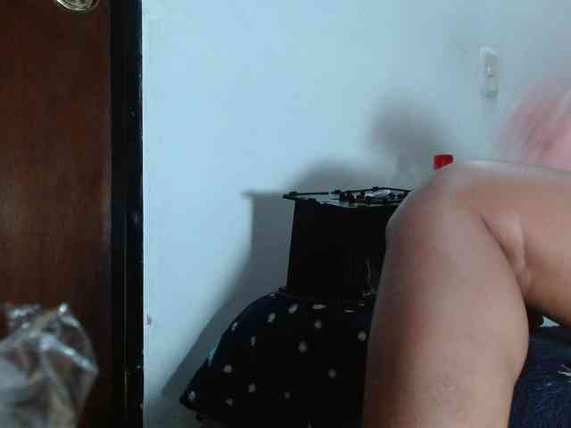 katalinasquirt1 webcam