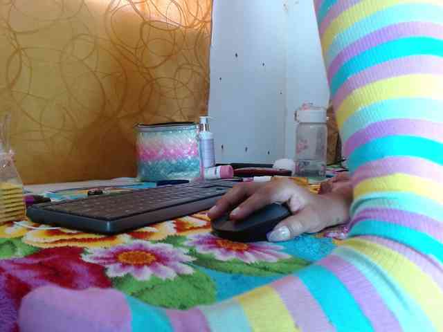 katalinasquirt1 katalinasquirt1