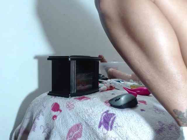 katalinasquirt1 webcam