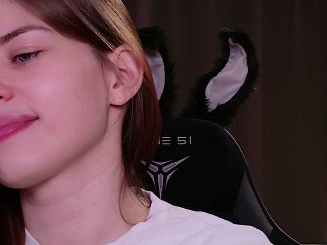 callmetori's BongaCams show and profile