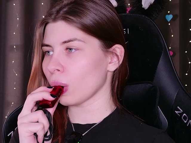 callmetori's BongaCams show and profile