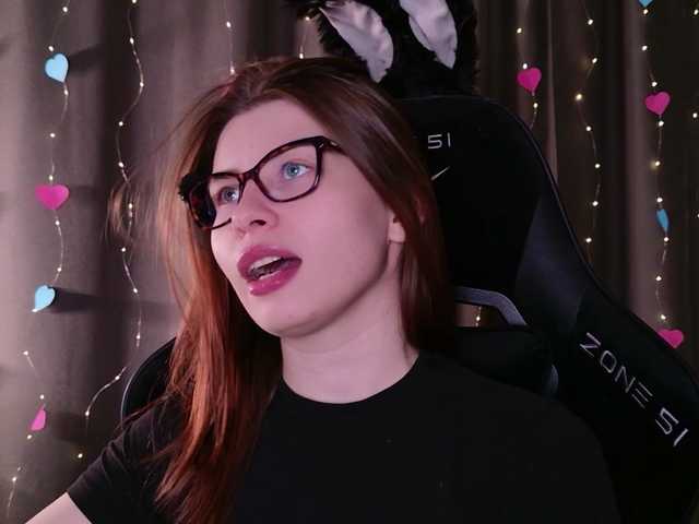 callmetori's BongaCams show and profile