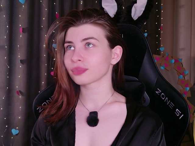 callmetori's BongaCams show and profile