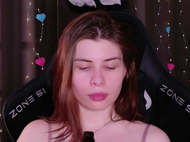 callmetori's BongaCams show and profile