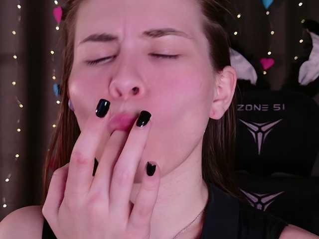 callmetori's BongaCams show and profile