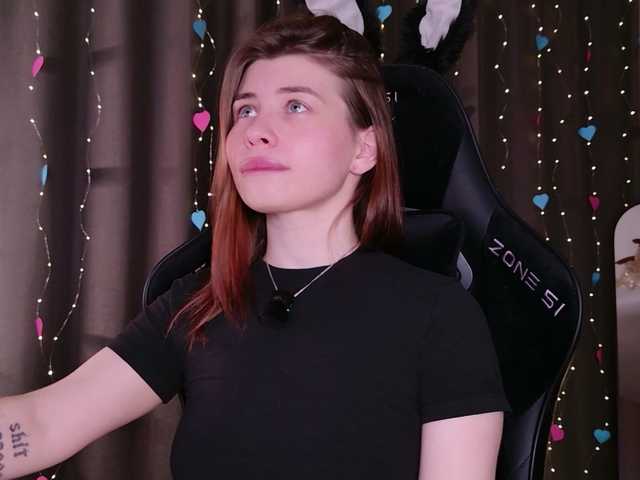 callmetori's BongaCams show and profile