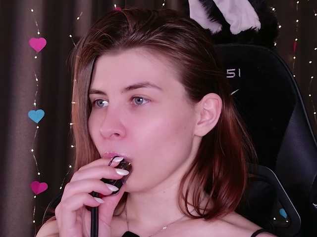 callmetori's BongaCams show and profile