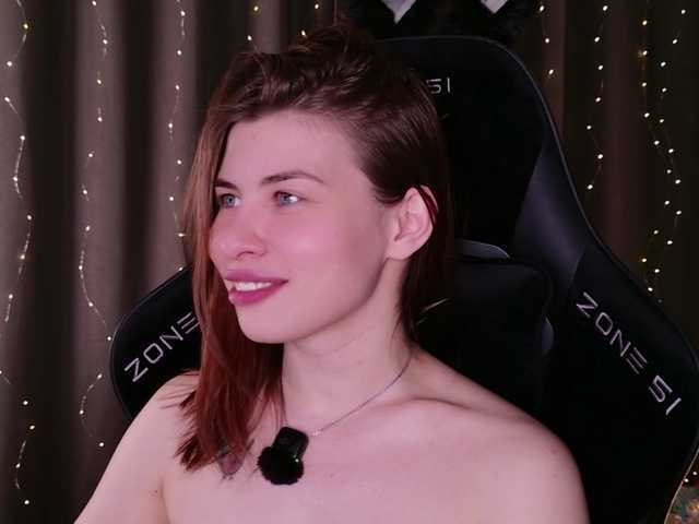 callmetori's BongaCams show and profile