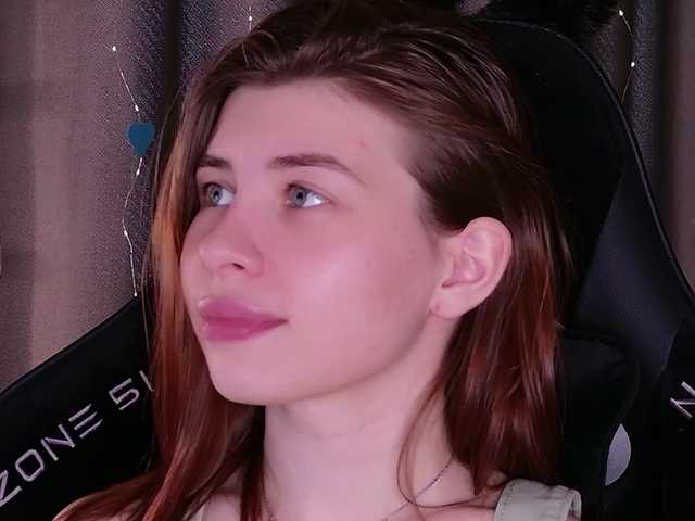 callmetori's BongaCams show and profile