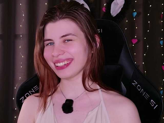 callmetori's BongaCams show and profile