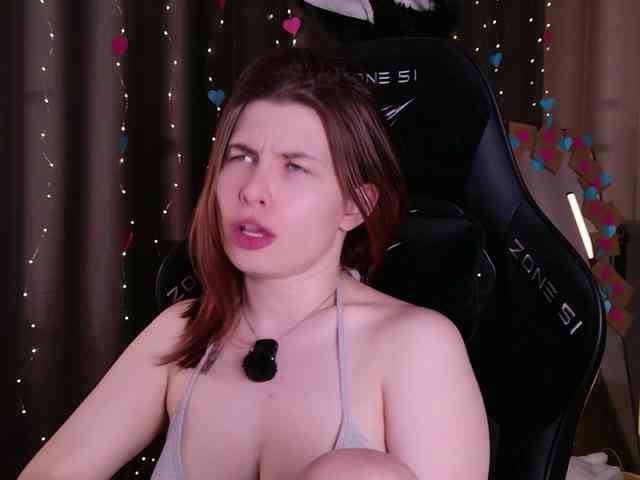 callmetori Live Webcam on BongaCams