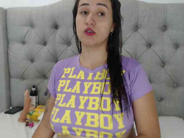 Carolina-love19 webcam