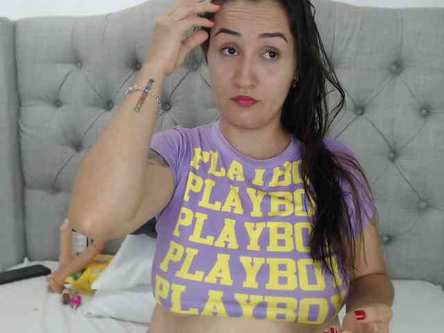 Carolina-love19 webcam