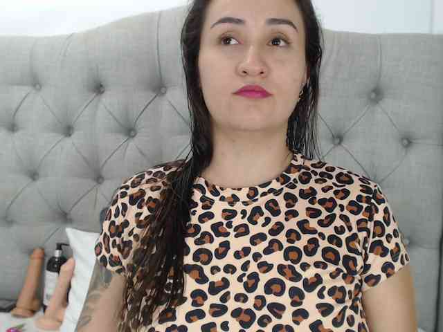 Carolina-love19 webcam
