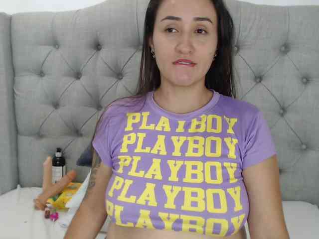 Carolina-love19 webcam