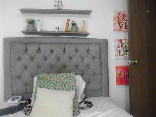 Carolina-love19 webcam
