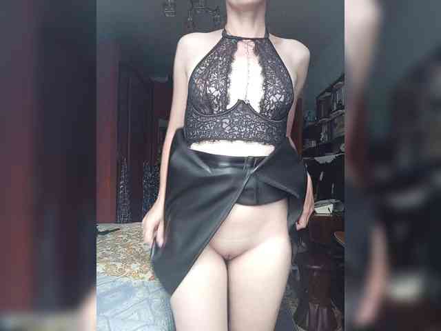 NinonDePeace webcam