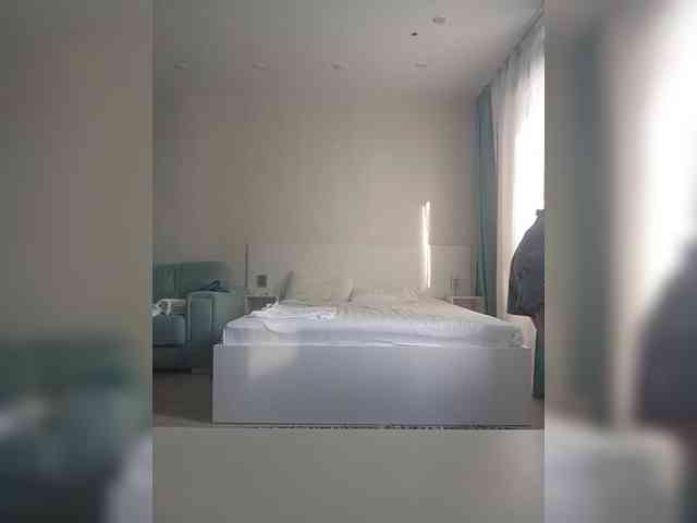 NinonDePeace webcam