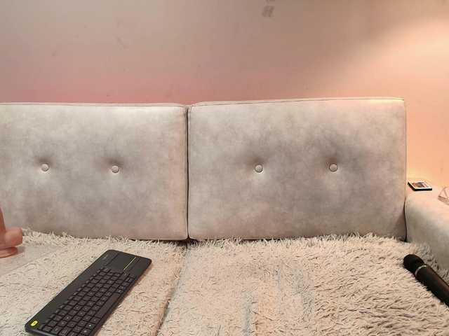 Savannahh's BongaCams show and profile