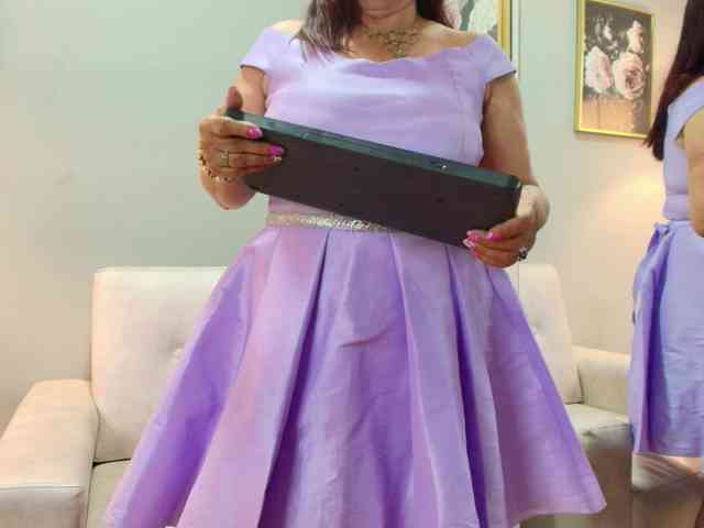 Savannahh Live Webcam on BongaCams