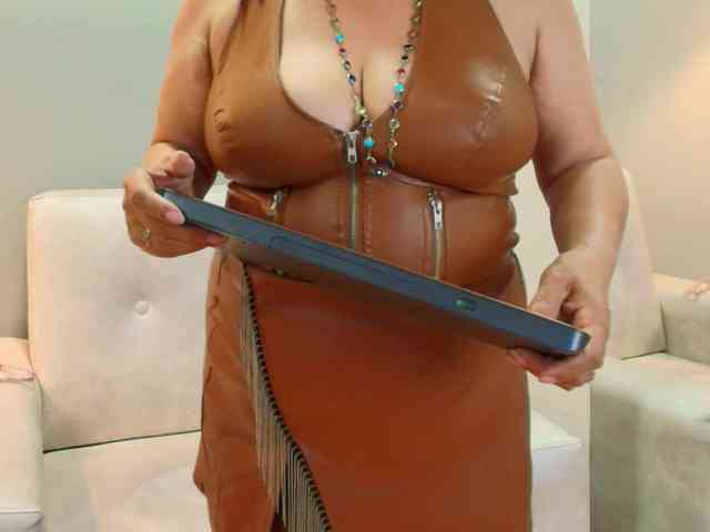 Savannahh Live Webcam on BongaCams