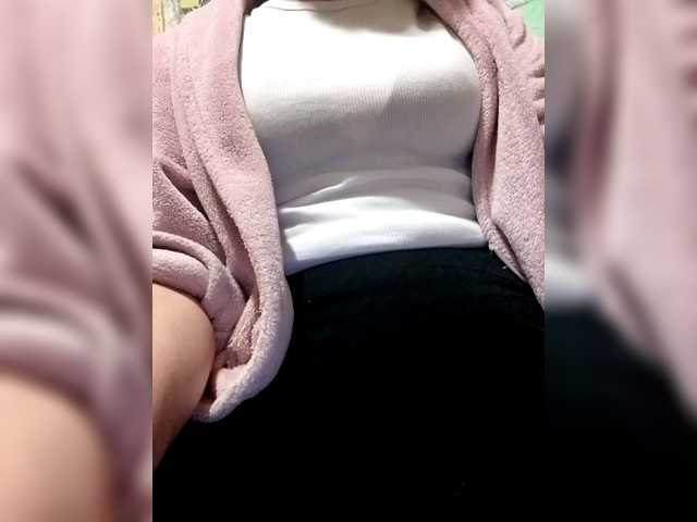 Rosa41's BongaCams show and profile