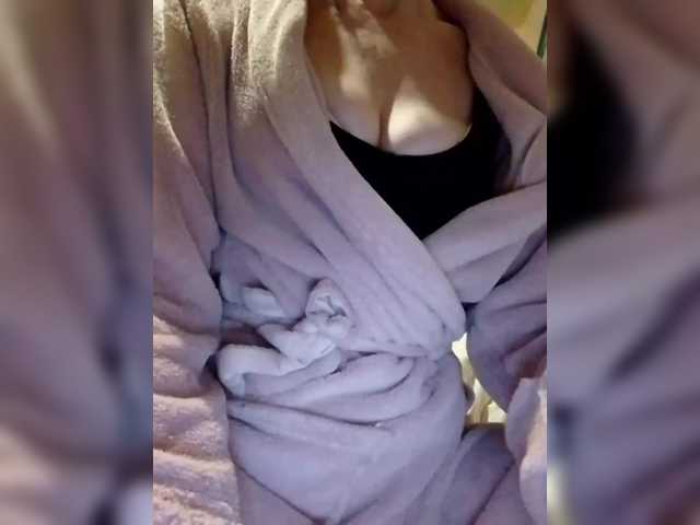 Rosa41's BongaCams show and profile