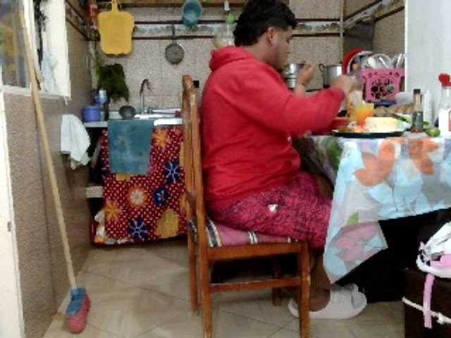 curiousnasty's BongaCams show and profile