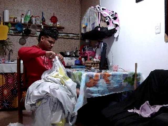 curiousnasty's BongaCams show and profile