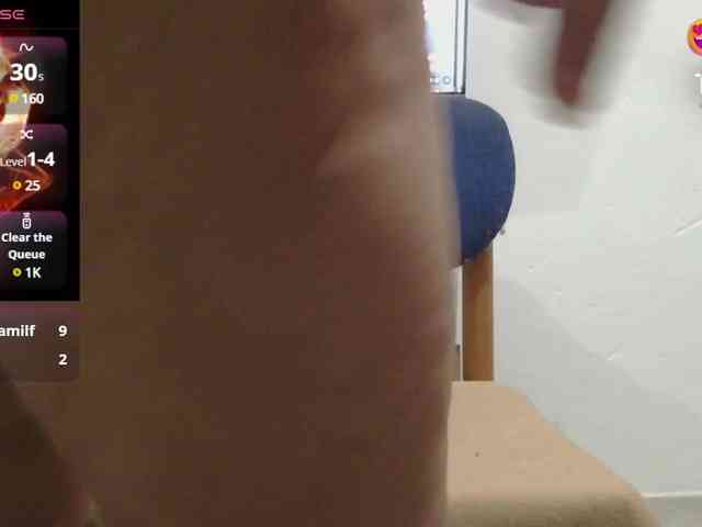 DominantFatWoman webcam
