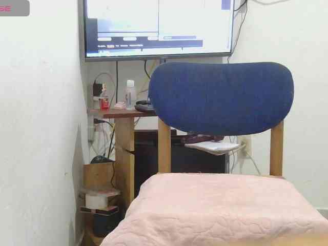 DominantFatWoman webcam