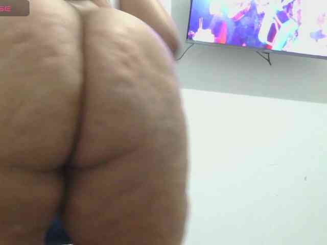 DominantFatWoman webcam