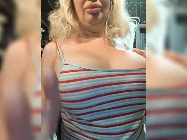 MayaMonroe webcam