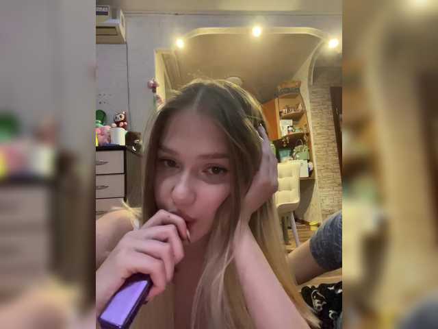 go to chat with -The-sweet-couple-