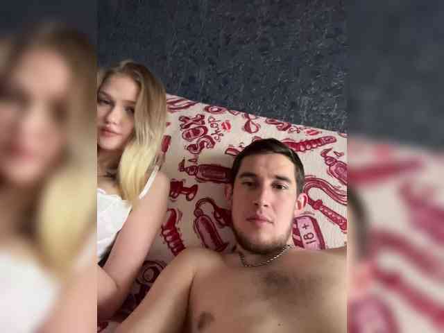 naked video chat -The-sweet-couple-