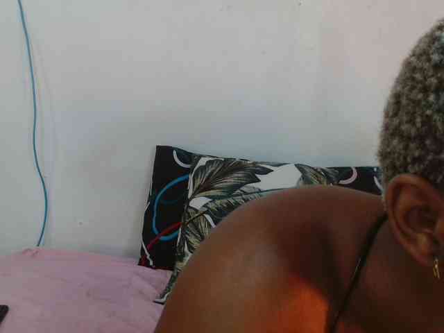 Certifiedhottiexxx webcam