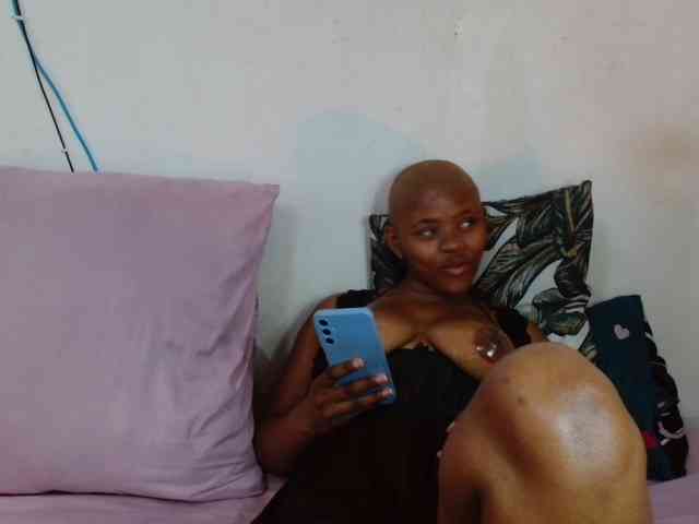 Certifiedhottiexxx webcam