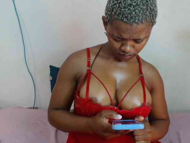 Certifiedhottiexxx webcam