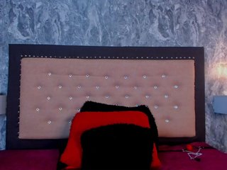 Julikim Porn Show
