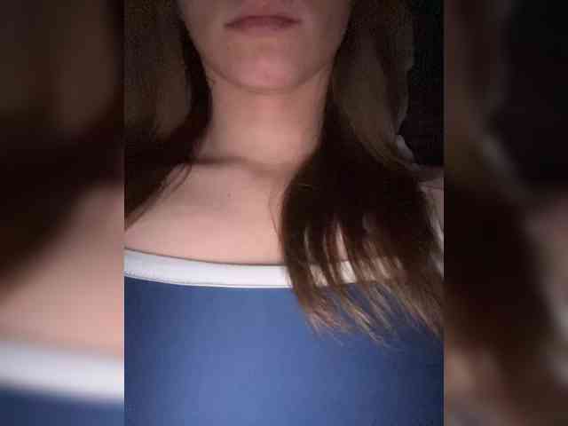 Kira5687 webcam