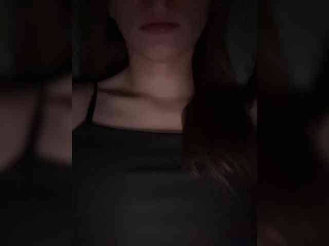 Kira5687 webcam