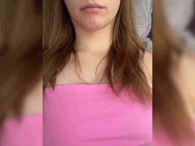 Kira5687 webcam