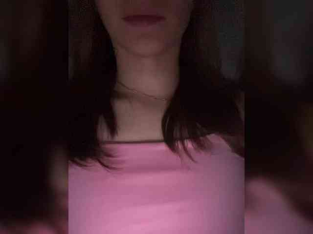 Kira5687 webcam