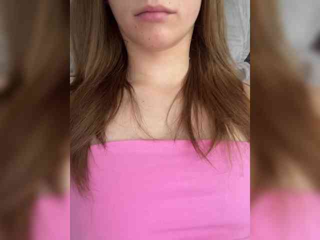 Kira5687 webcam