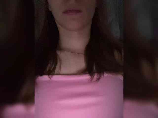 Kira5687 webcam
