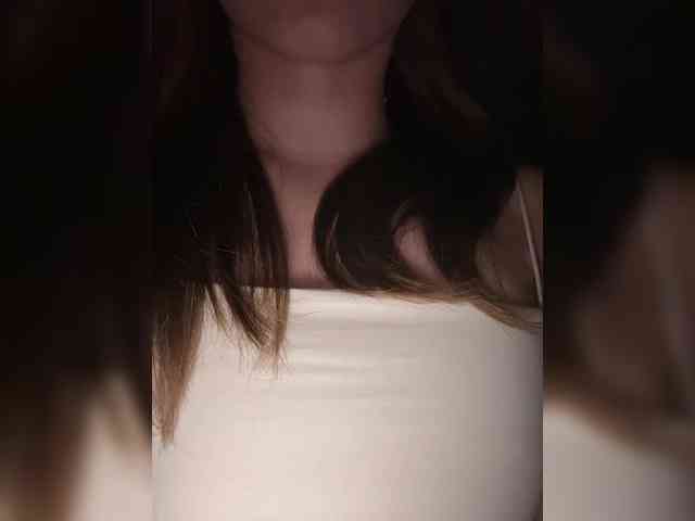 Kira5687 webcam