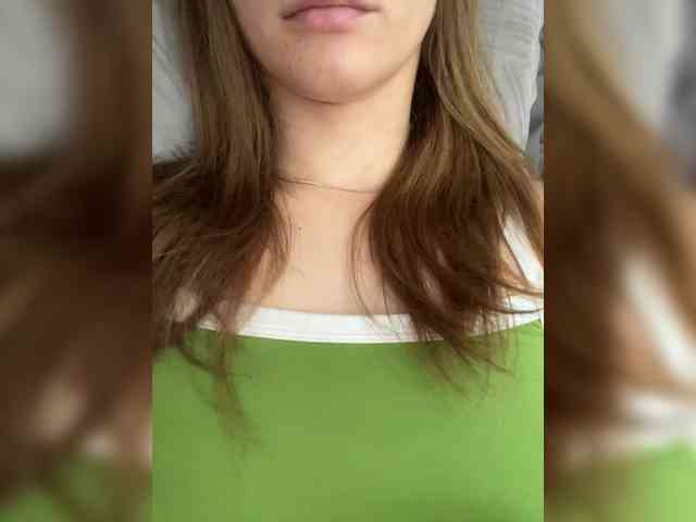 Kira5687 webcam