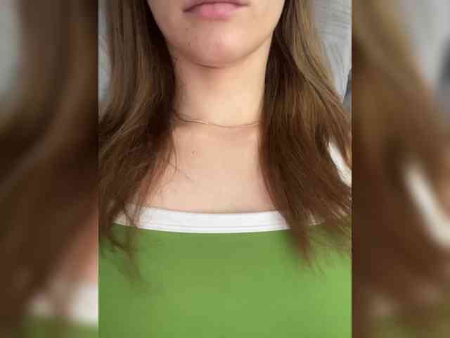 Kira5687 webcam